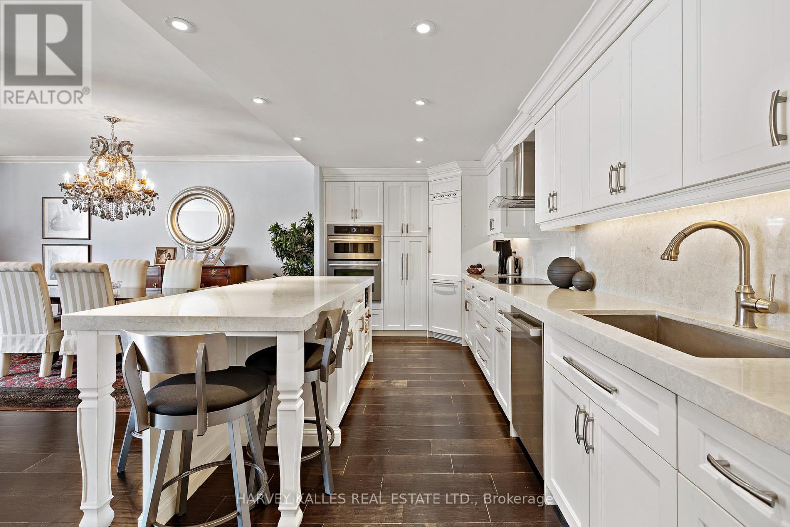 818 - 80 FRONT STREET E