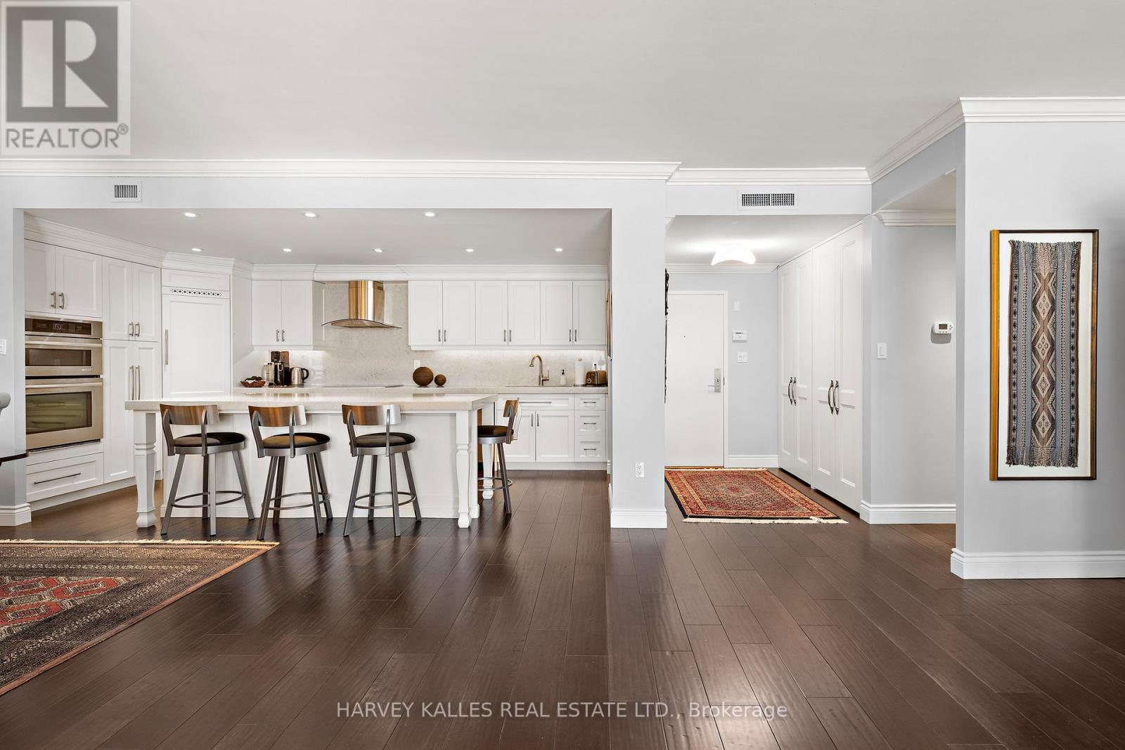 818 - 80 FRONT STREET E