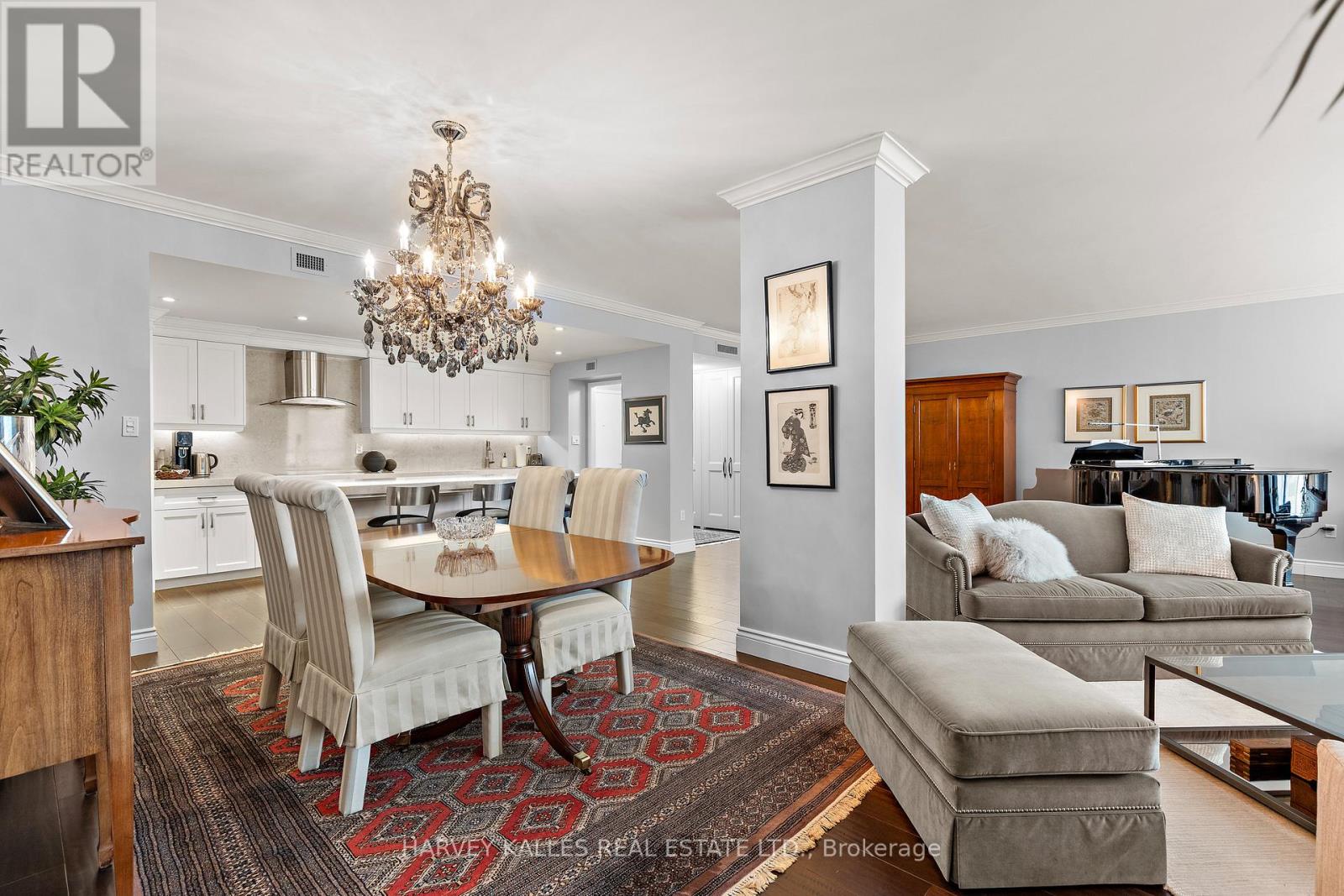 818 - 80 FRONT STREET E