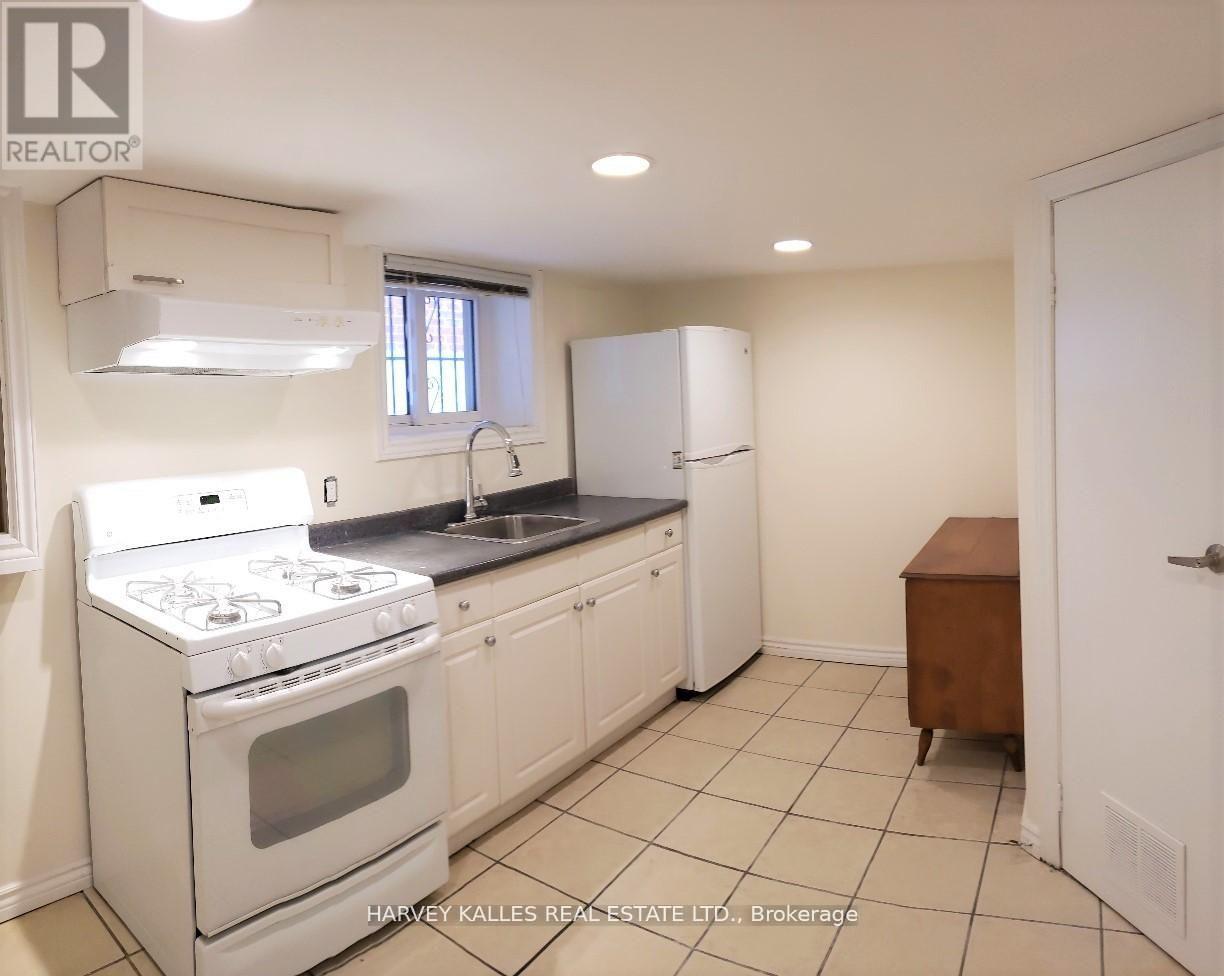 3 - 541 PALMERSTON BOULEVARD