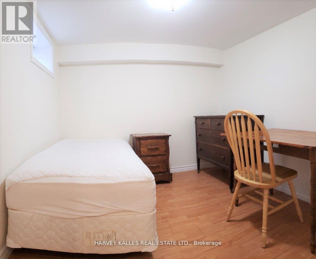 3 - 541 PALMERSTON BOULEVARD