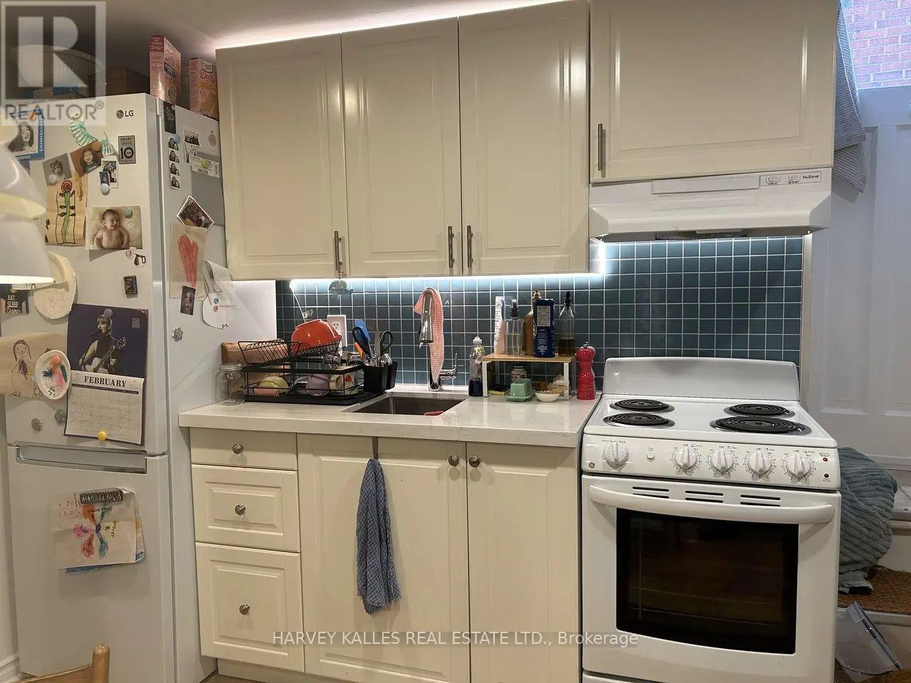 LOWER - 17 ALBERTA AVENUE