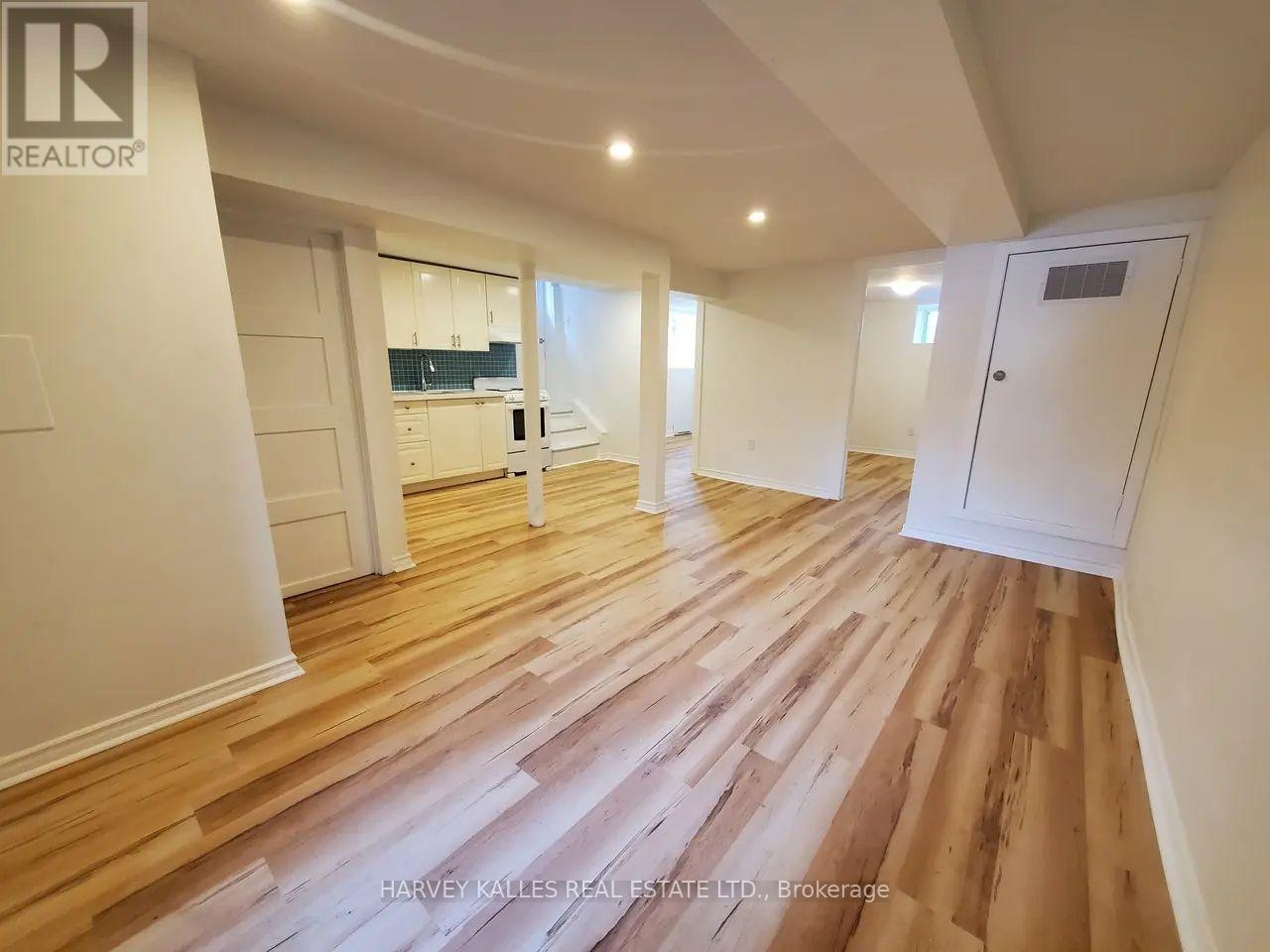 LOWER - 17 ALBERTA AVENUE