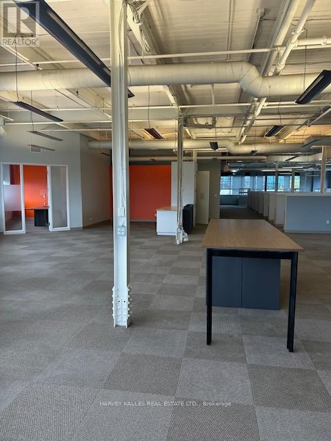 200 - 109 VANDERHOOF AVENUE