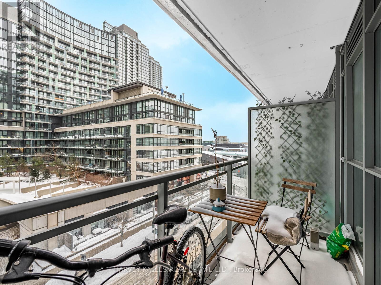 655 - 10 CAPREOL COURT