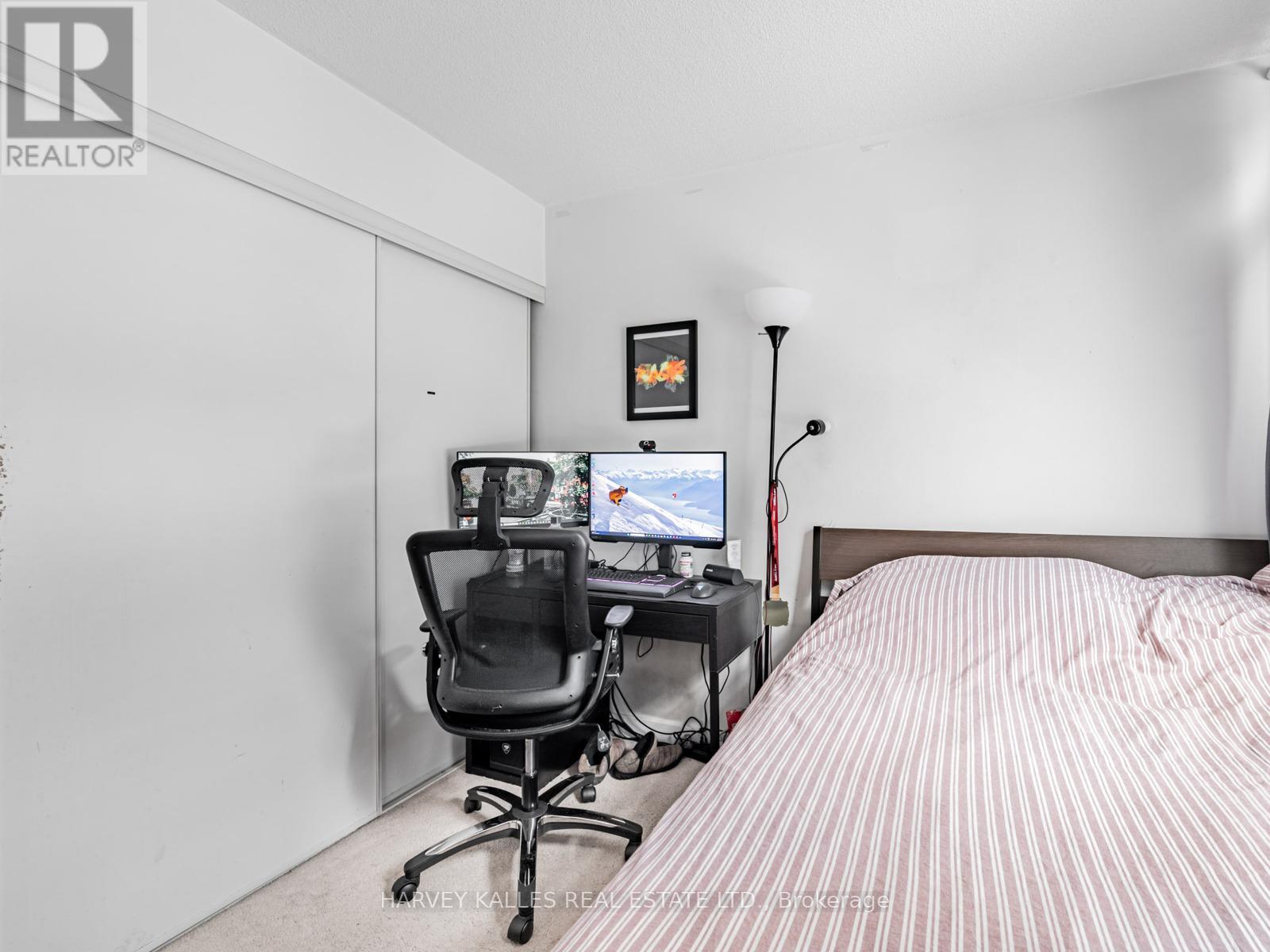 655 - 10 CAPREOL COURT