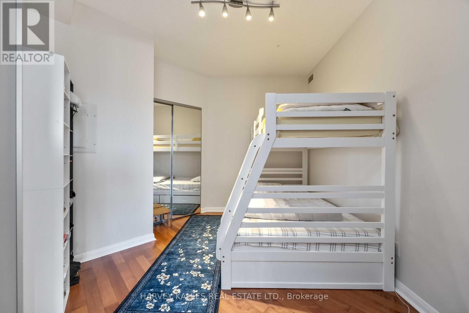 601 - 18 BEVERLEY STREET