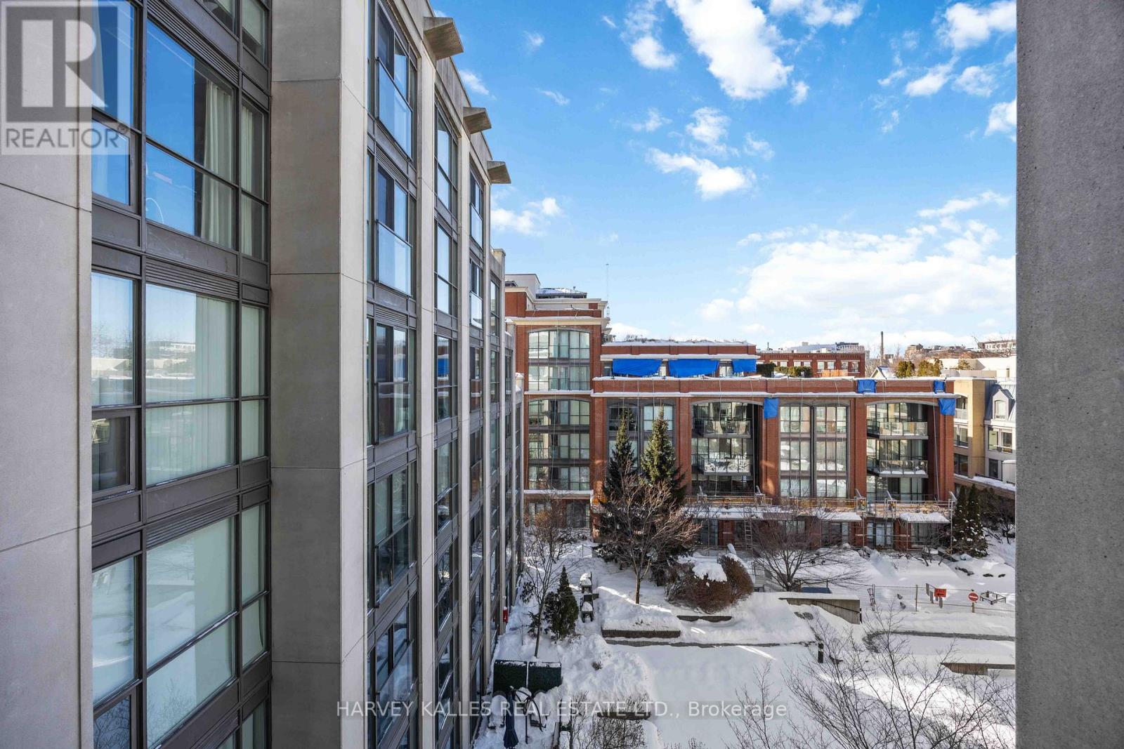 601 - 18 BEVERLEY STREET