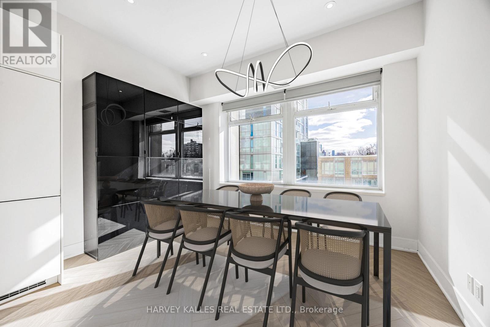 310 - 111 ST CLAIR AVENUE W