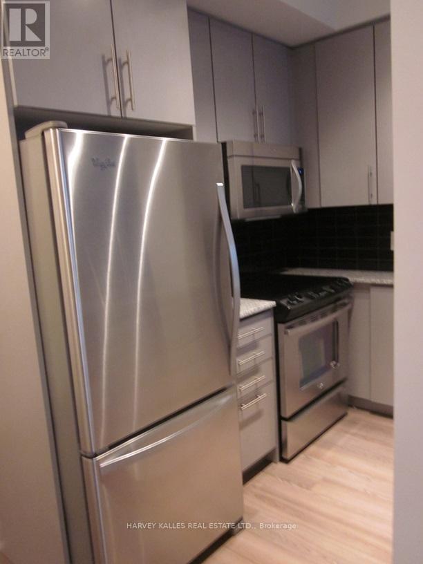 415 - 60 BERWICK AVENUE