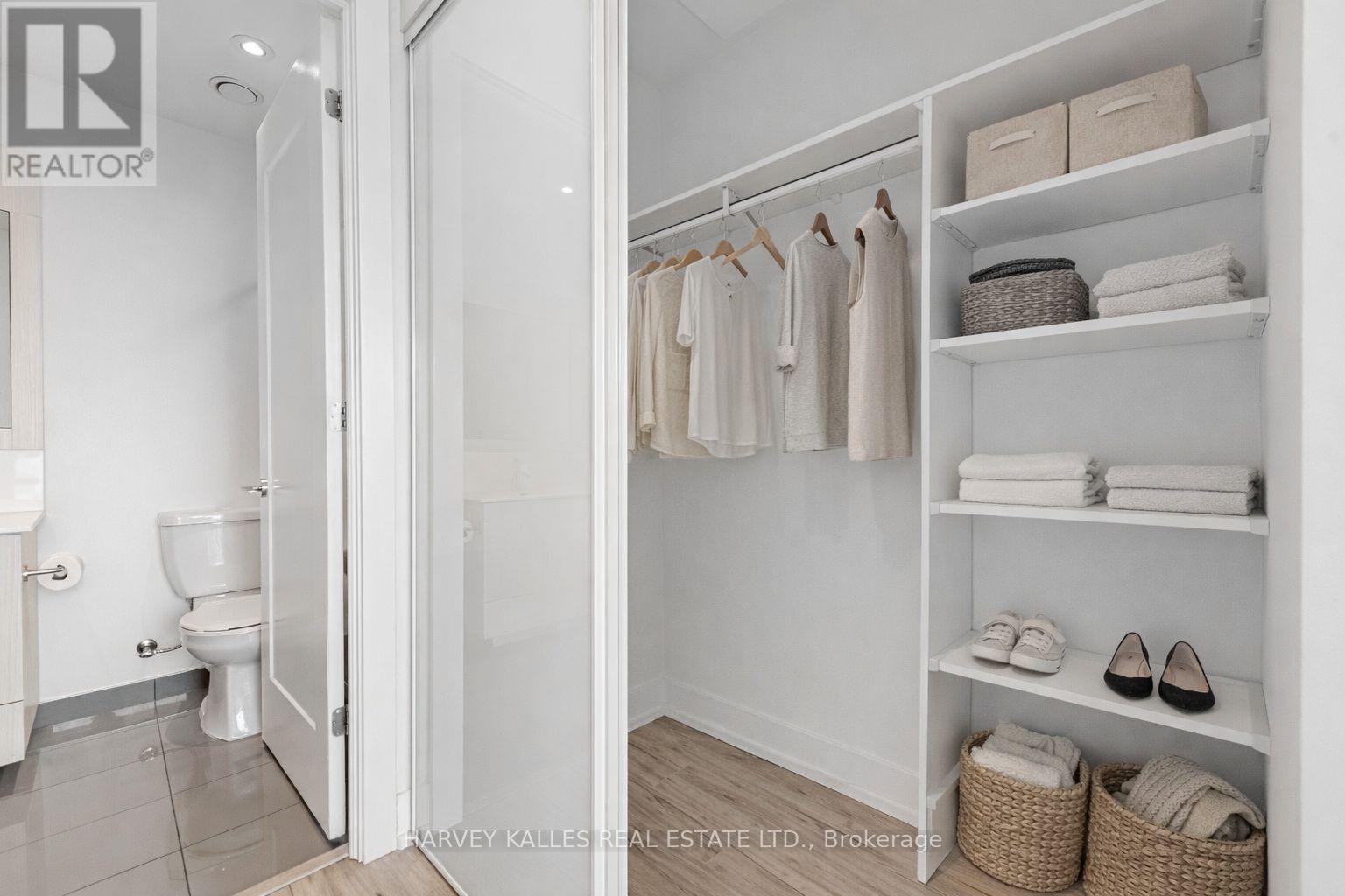 708 - 25 ADRA GRADO WAY W