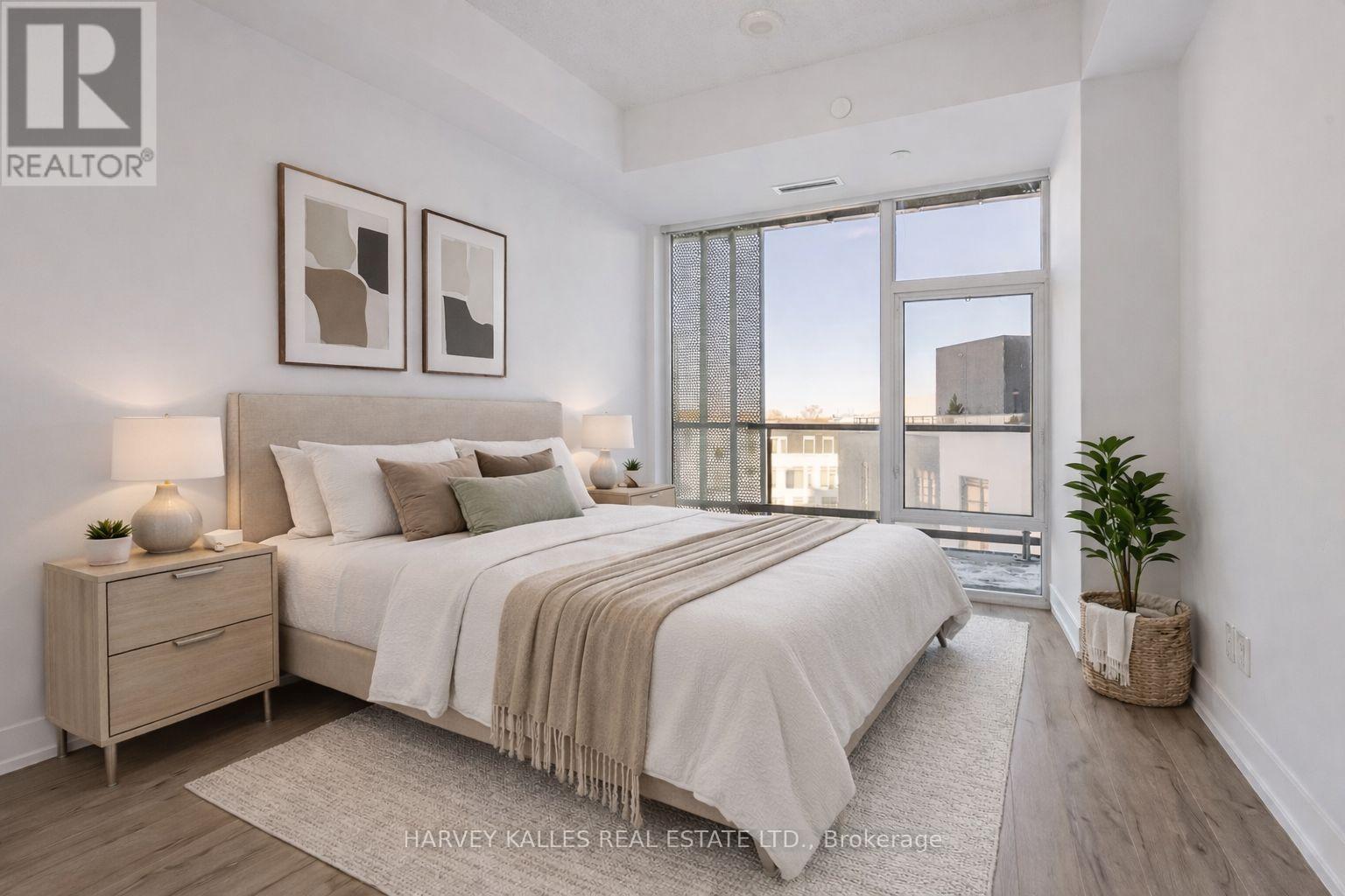 708 - 25 ADRA GRADO WAY W