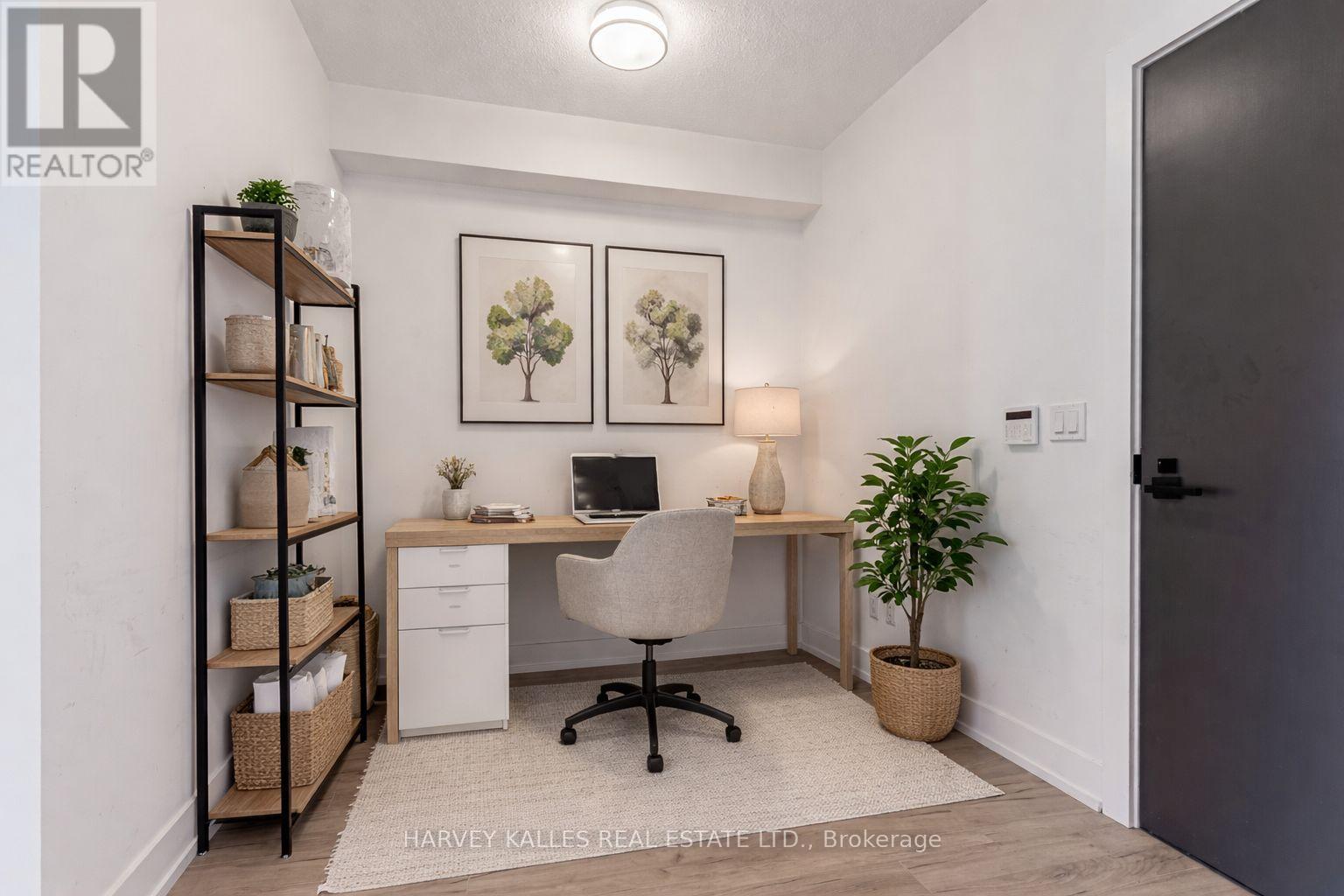 708 - 25 ADRA GRADO WAY W