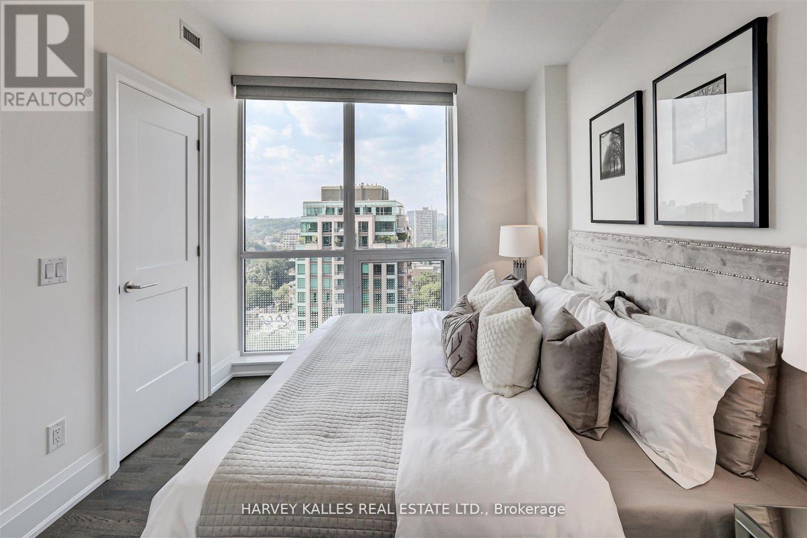 1804 - 88 CUMBERLAND STREET