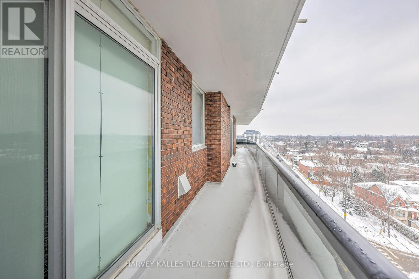 1001 - 2600 BATHURST STREET