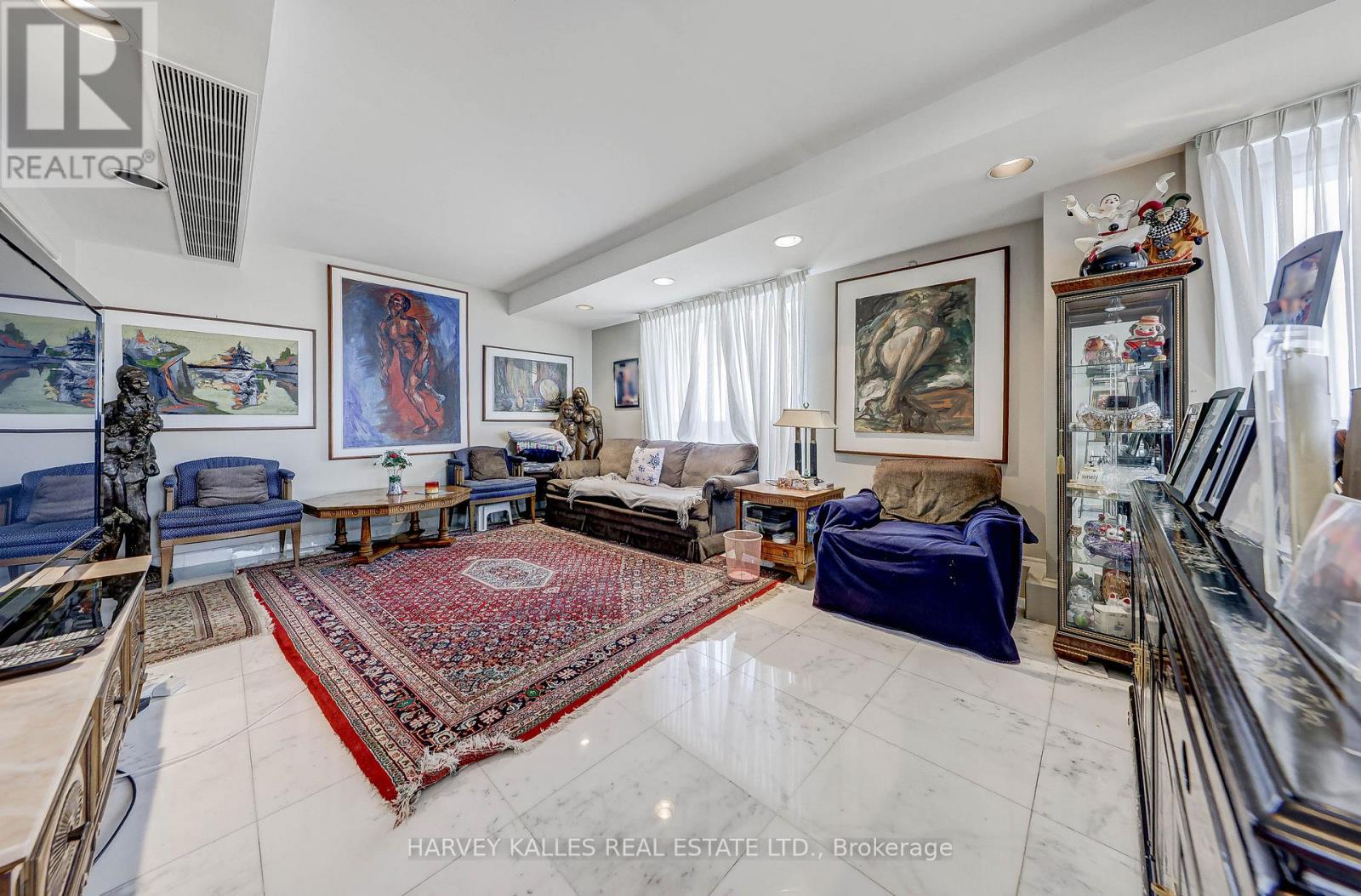 1001 - 2600 BATHURST STREET