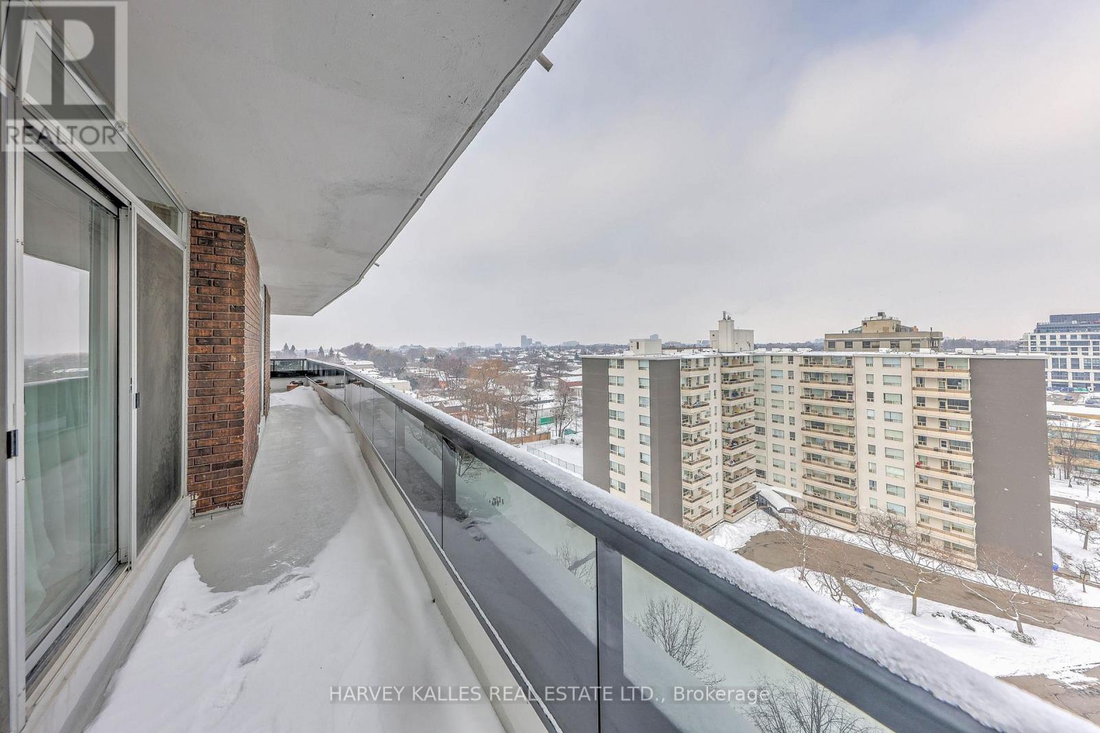 1001 - 2600 BATHURST STREET