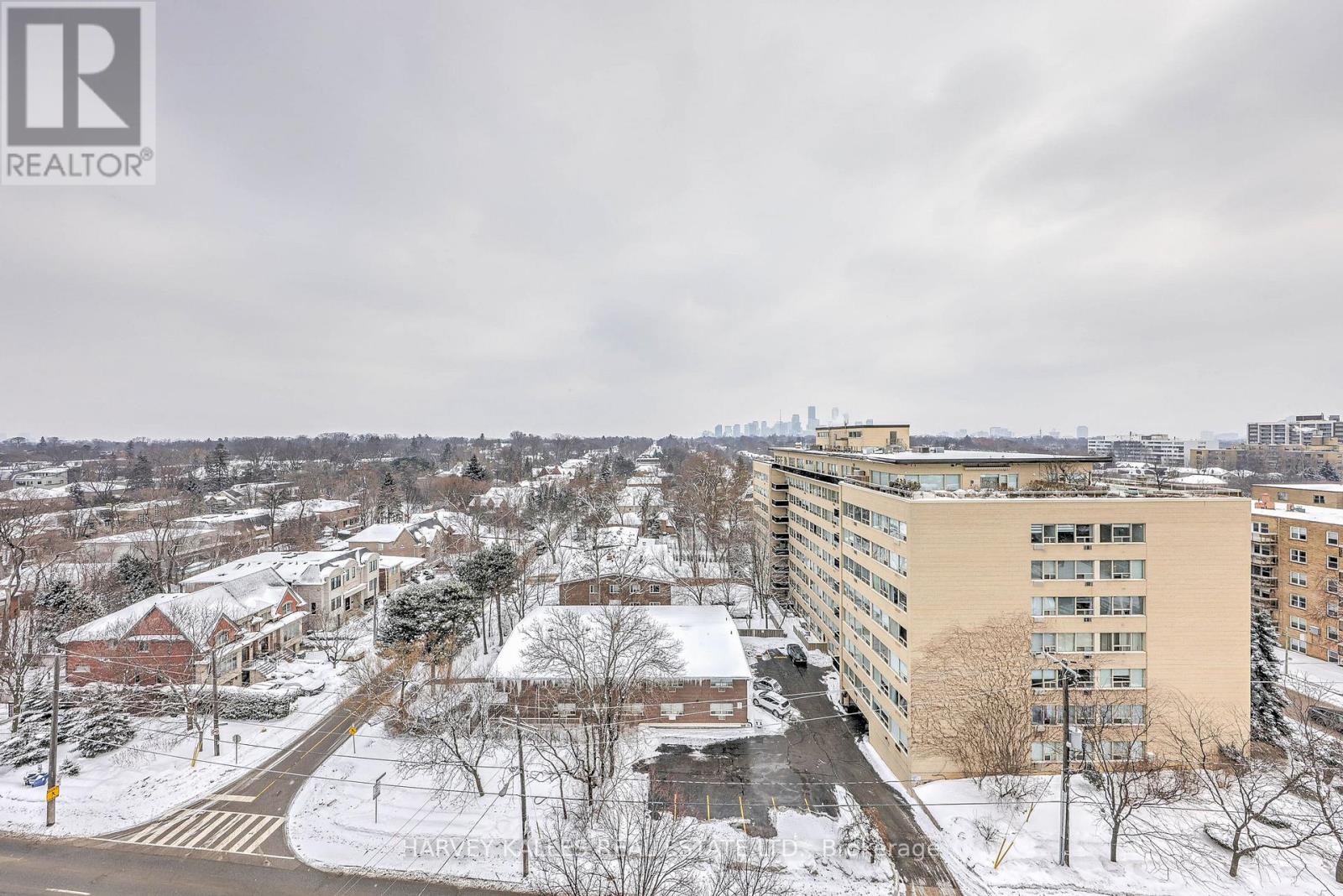 1001 - 2600 BATHURST STREET