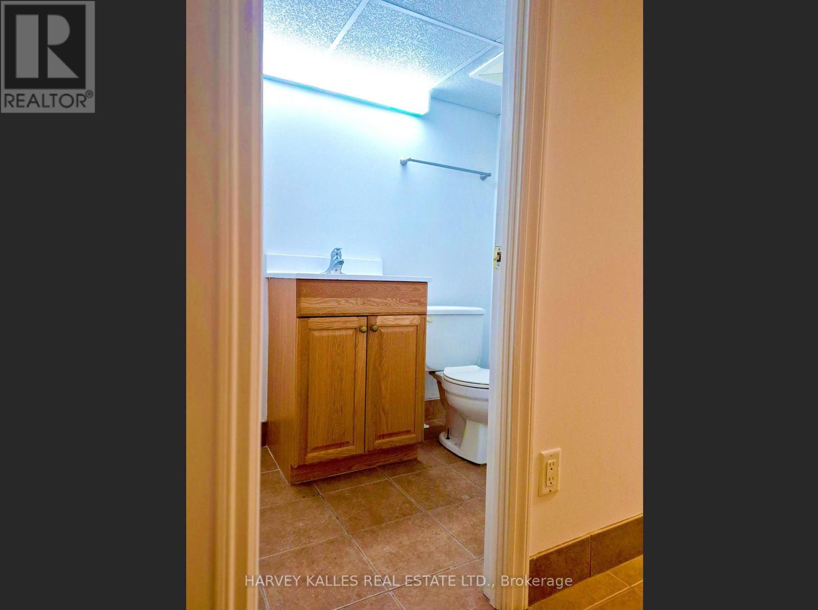 MAIN - 974 BATHURST STREET