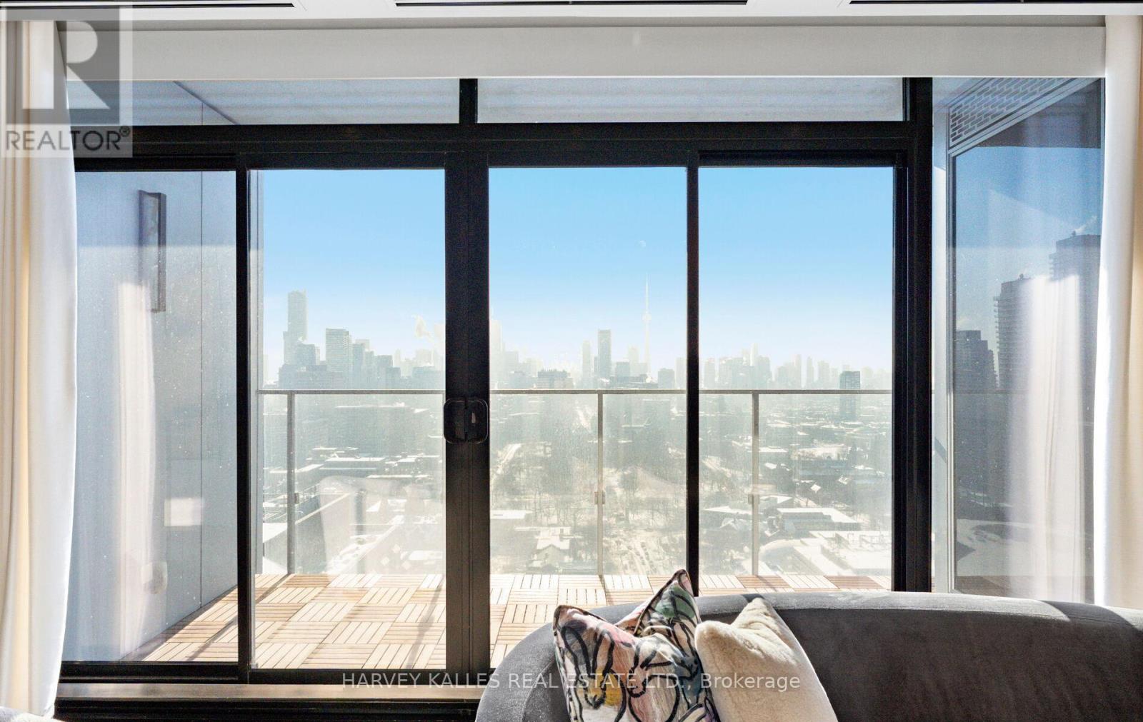 3502 - 200 CUMBERLAND STREET