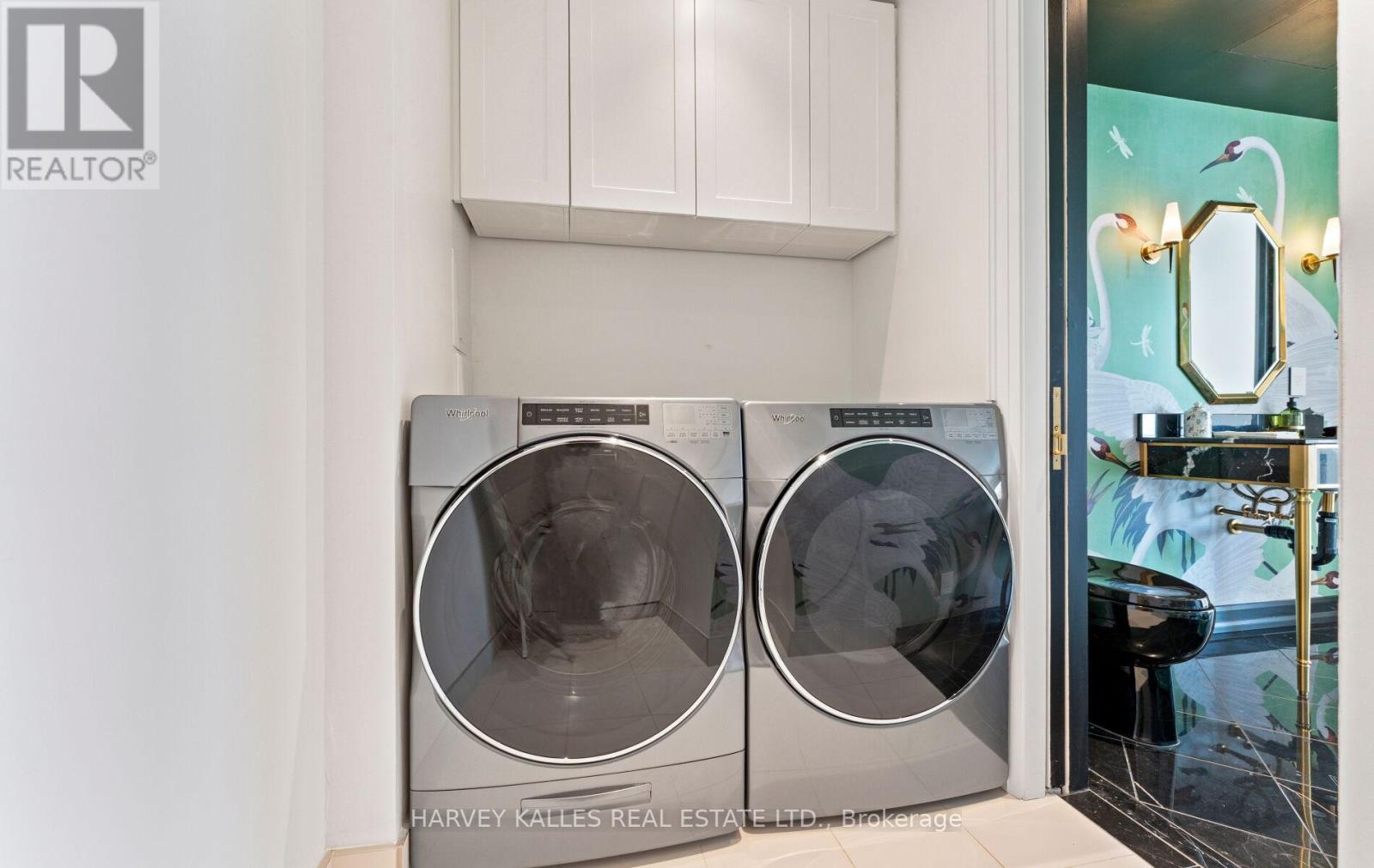 3502 - 200 CUMBERLAND STREET