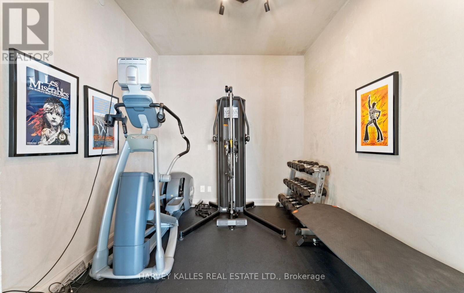 3502 - 200 CUMBERLAND STREET