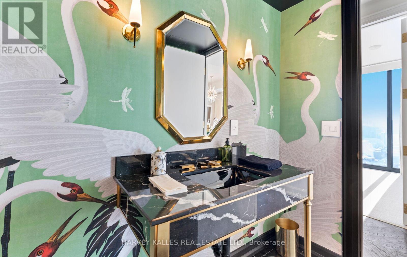 3502 - 200 CUMBERLAND STREET