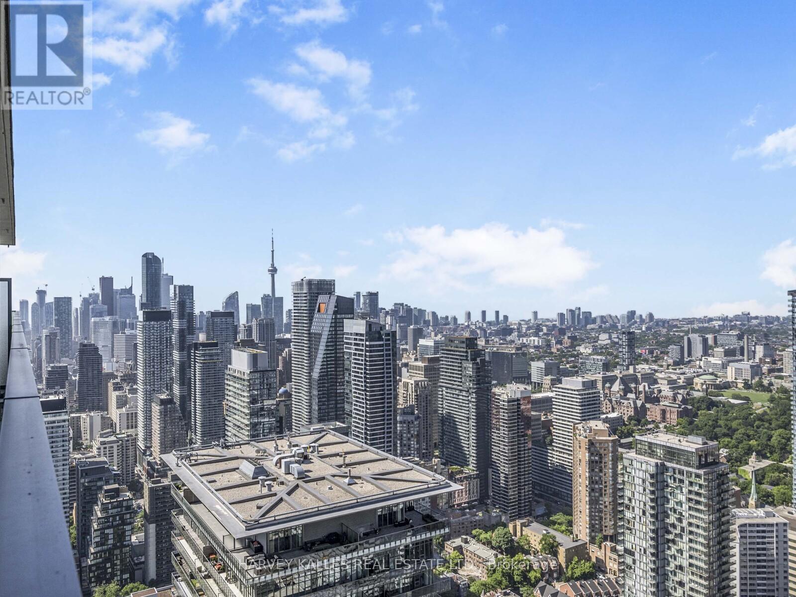 PH 5605 - 42 CHARLES STREET E