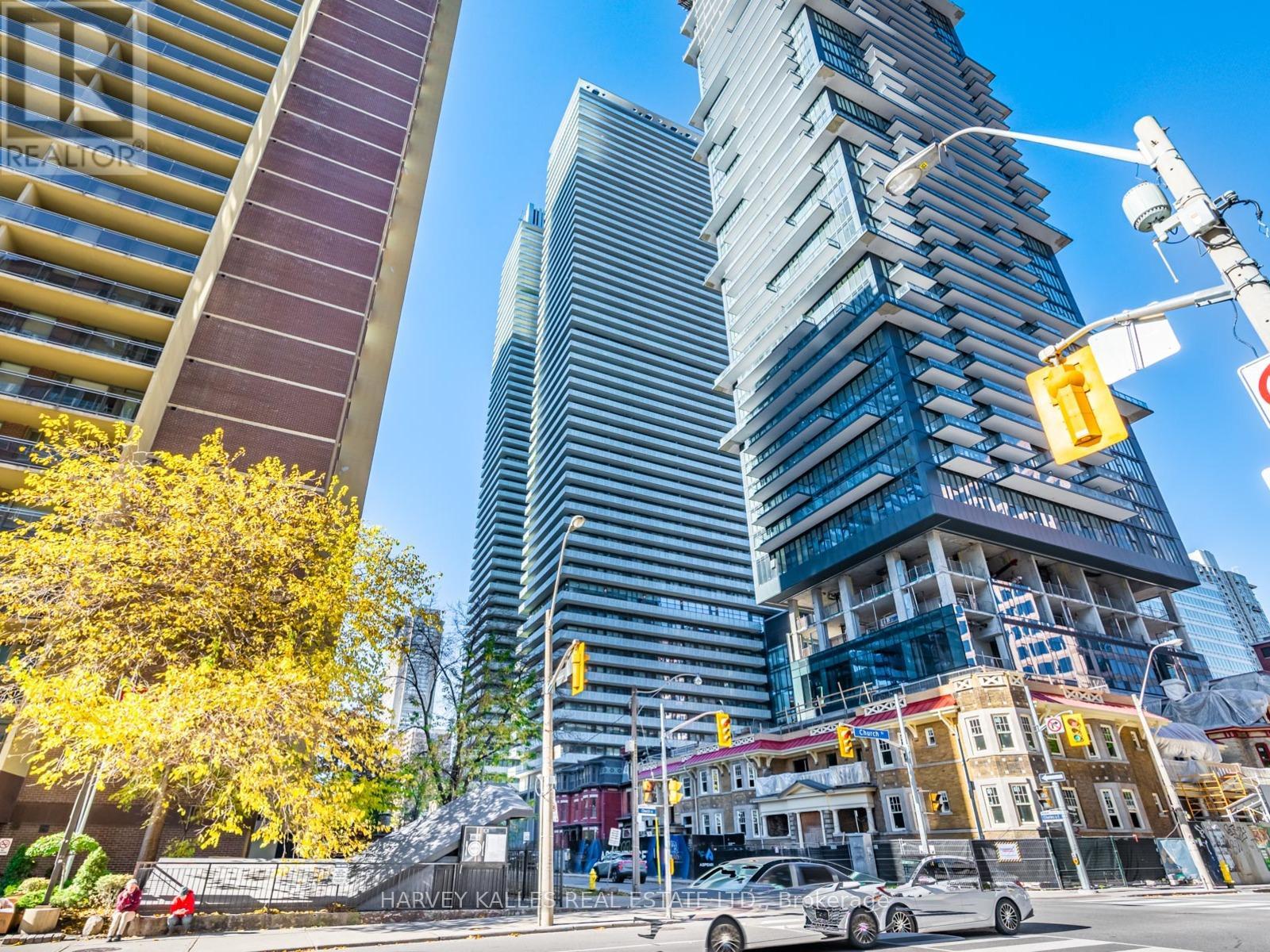 PH 5605 - 42 CHARLES STREET E