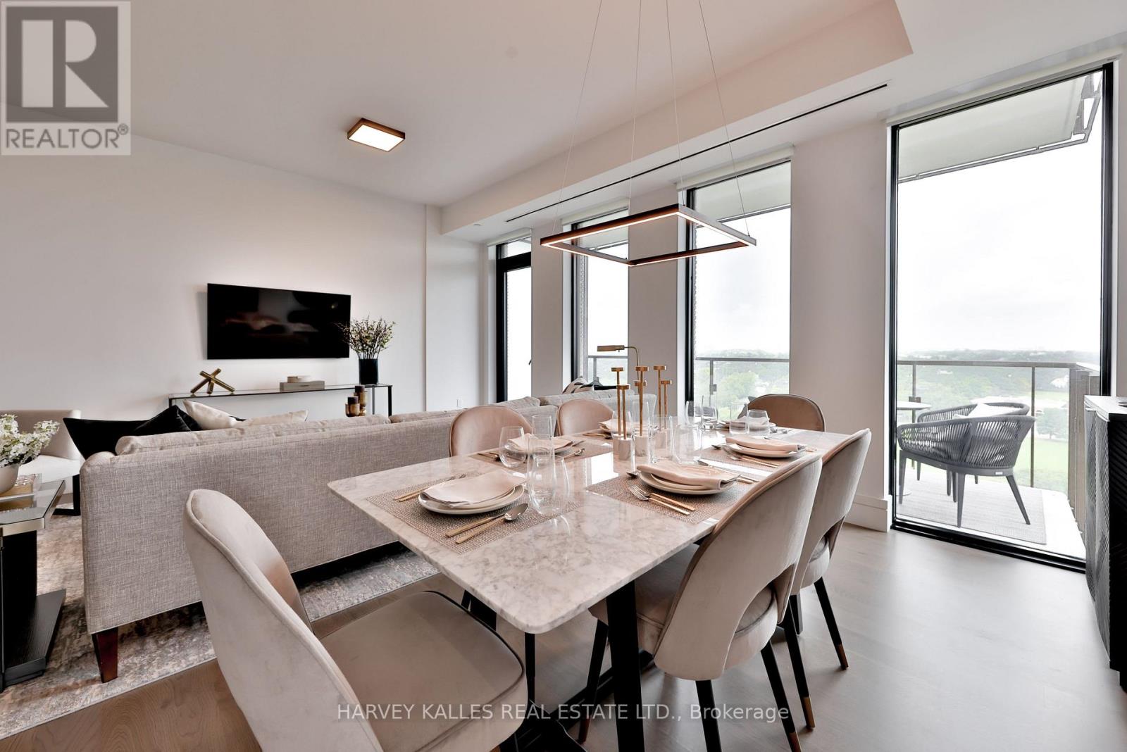 1404 - 215 LONSDALE ROAD