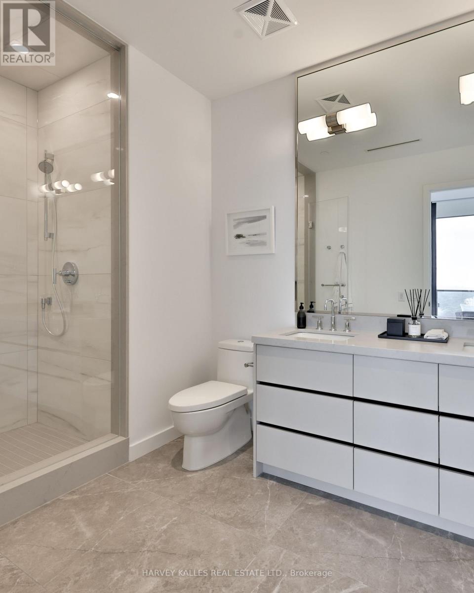 1404 - 215 LONSDALE ROAD