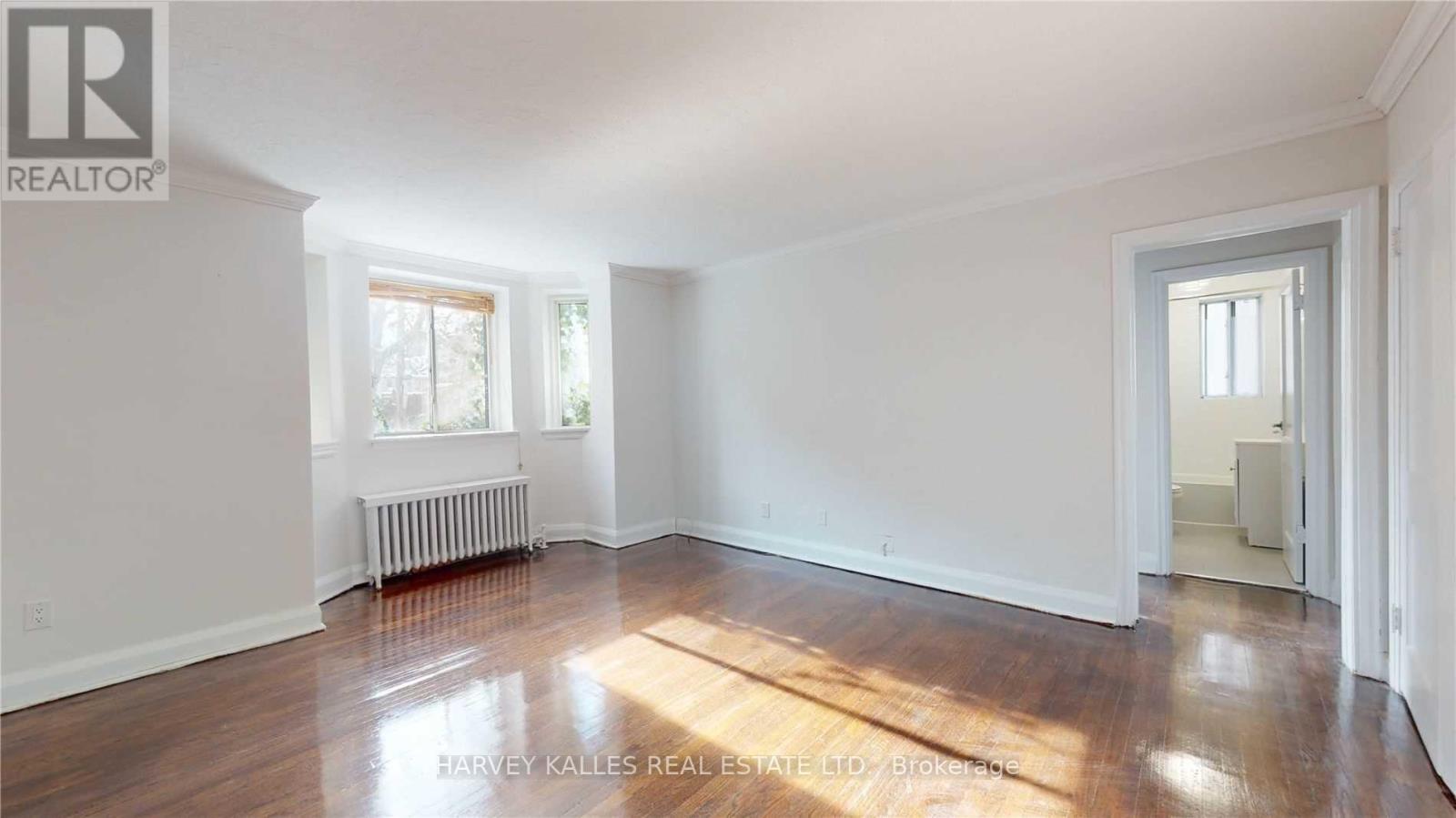 7 - 320 LONSDALE ROAD