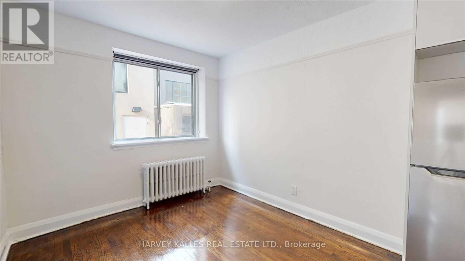 7 - 320 LONSDALE ROAD