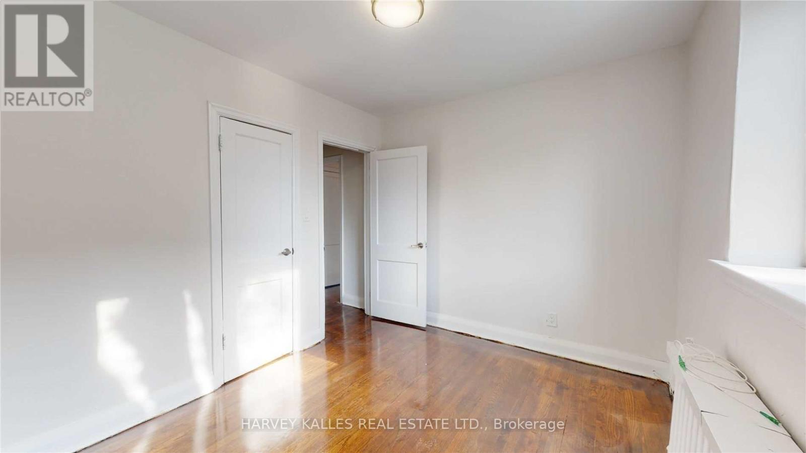 7 - 320 LONSDALE ROAD