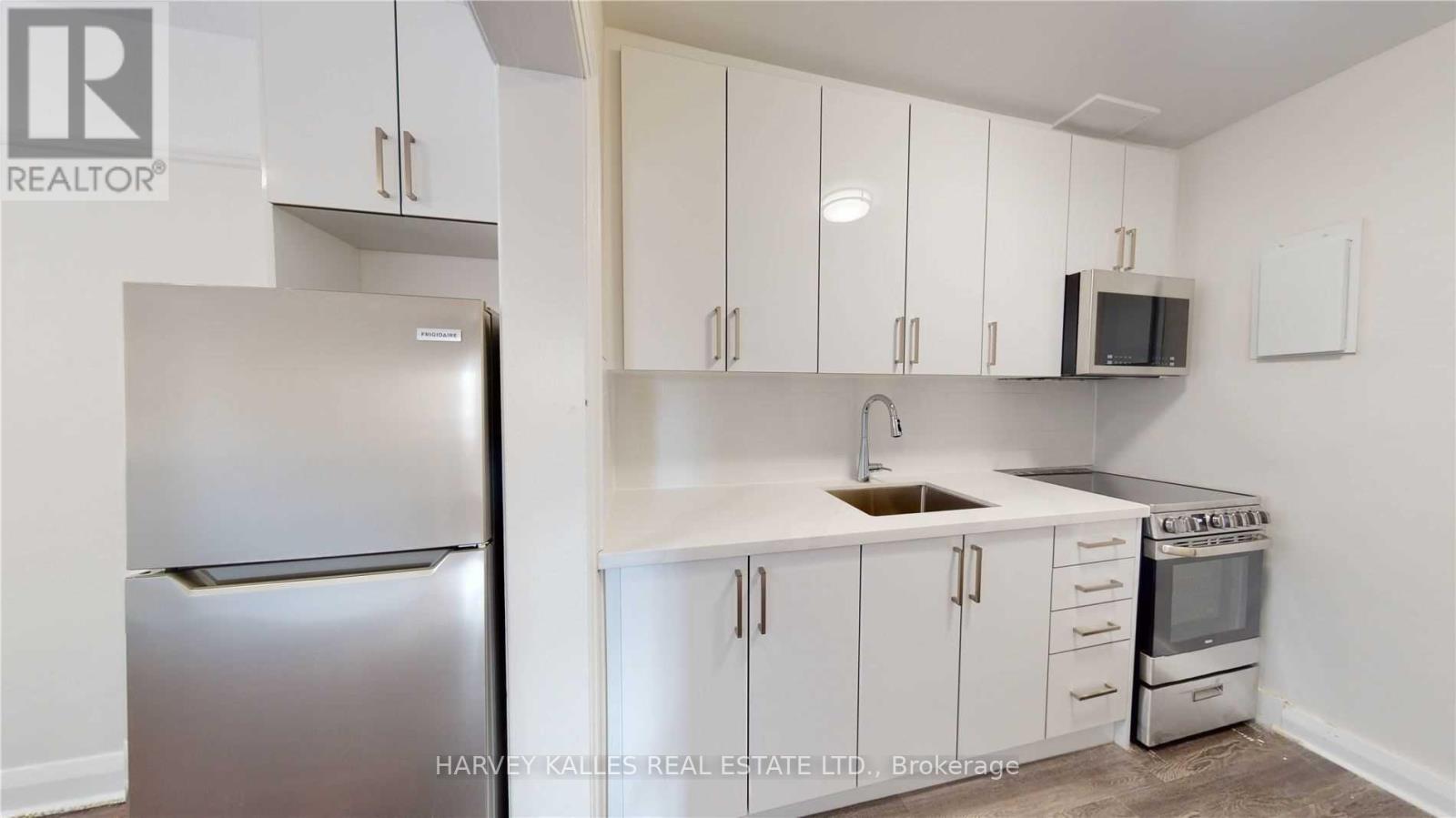 7 - 320 LONSDALE ROAD