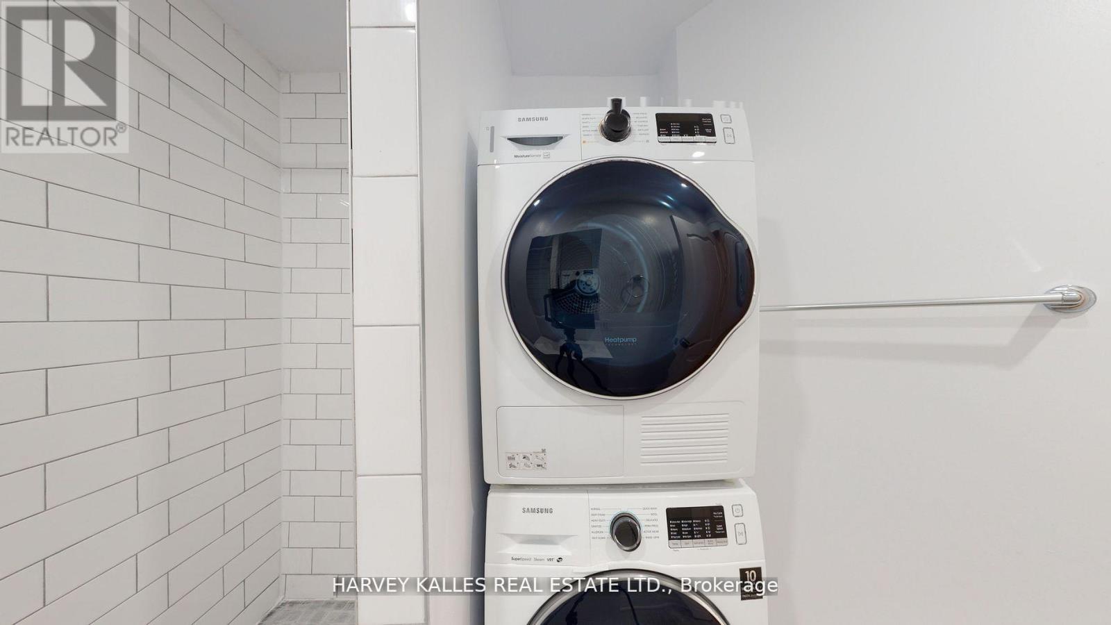 1 - 1065 BATHURST STREET