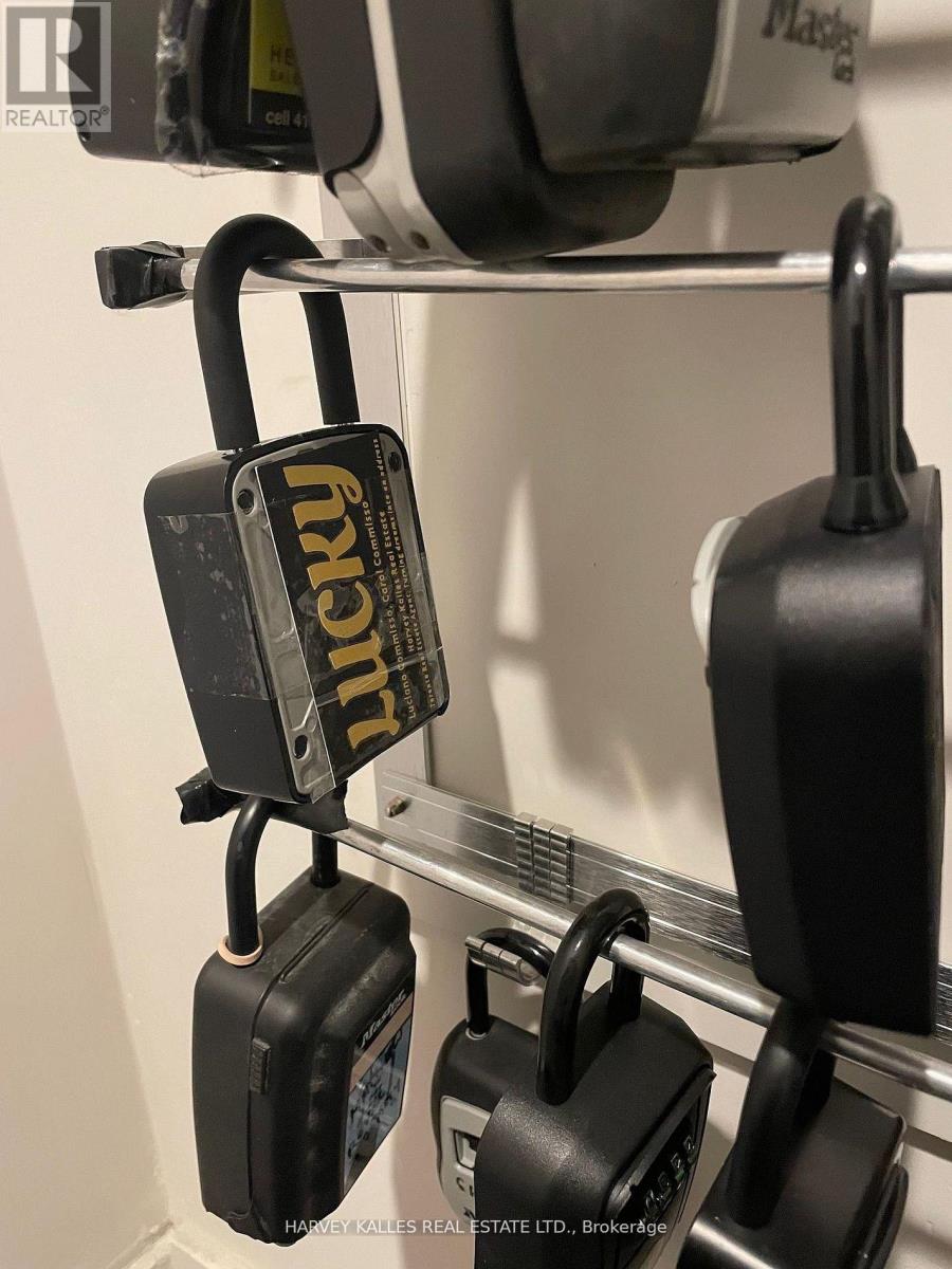 1405 - 323 RICHMOND STREET E