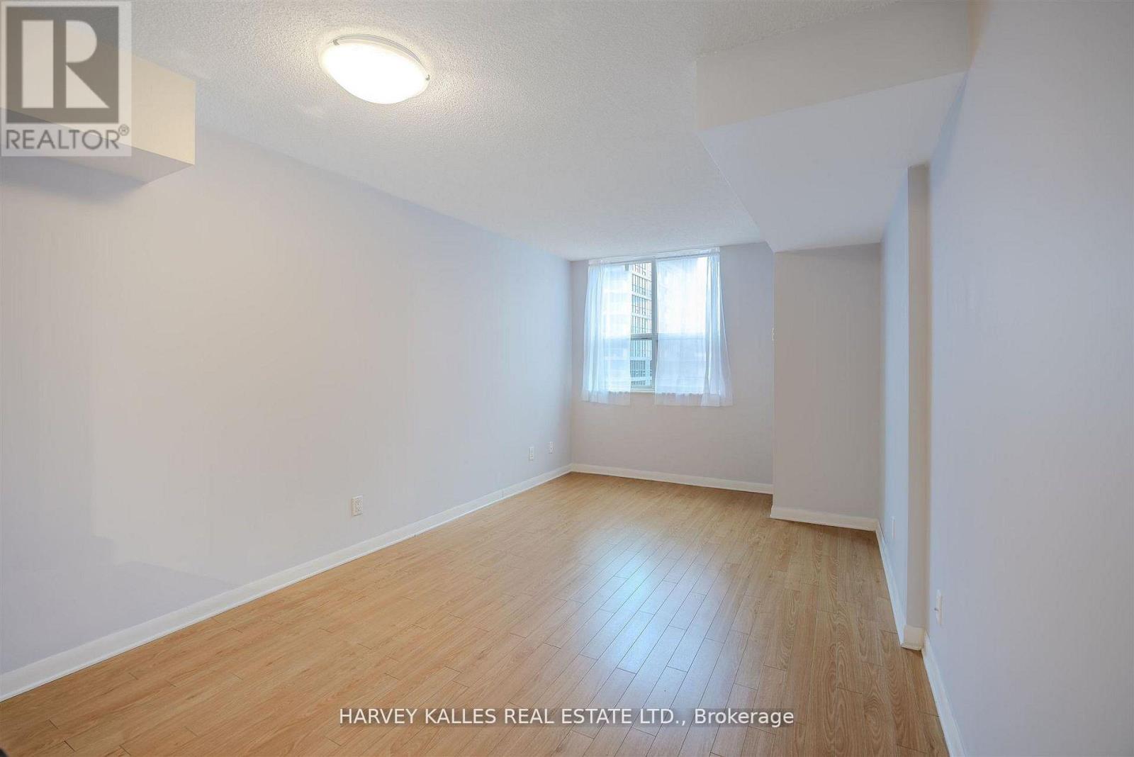 1405 - 323 RICHMOND STREET E