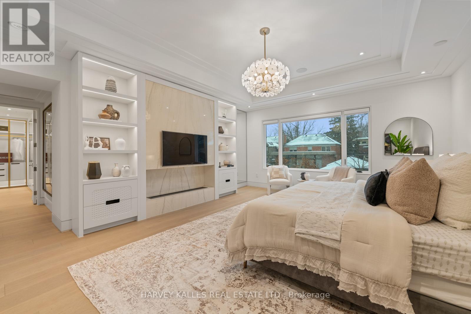 335 LYTTON BOULEVARD