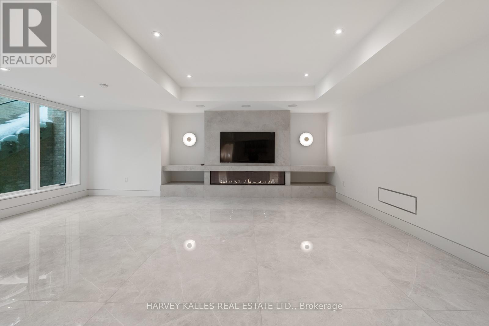 335 LYTTON BOULEVARD