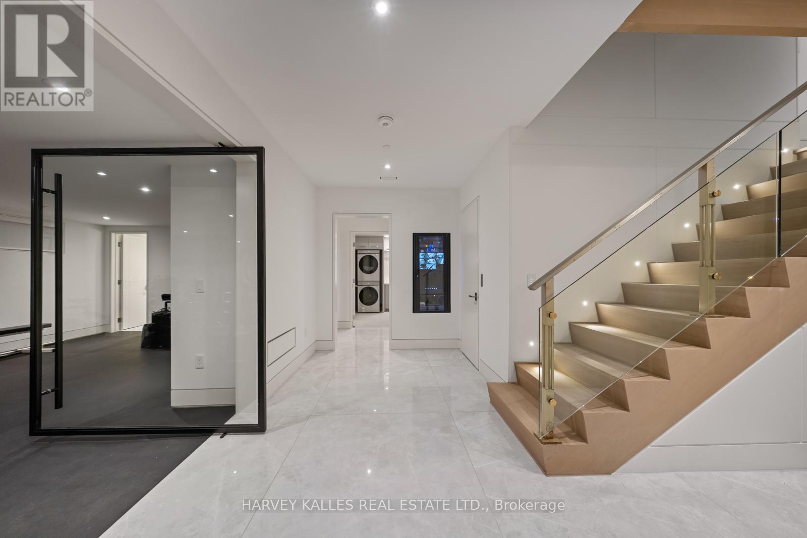 335 LYTTON BOULEVARD