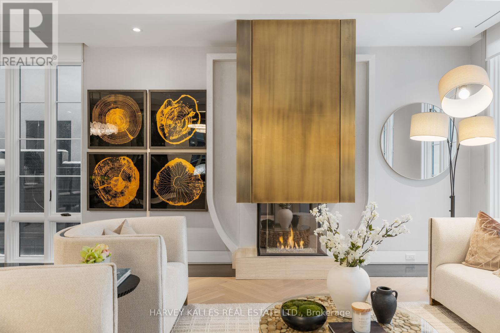 335 LYTTON BOULEVARD