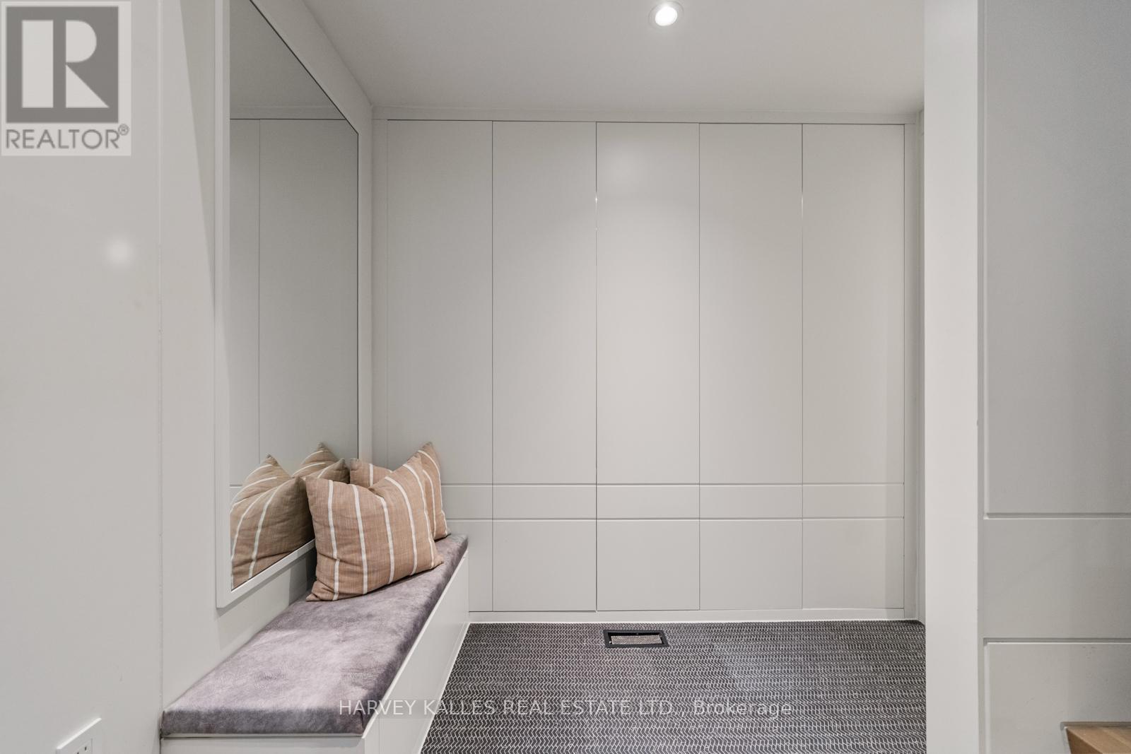 335 LYTTON BOULEVARD