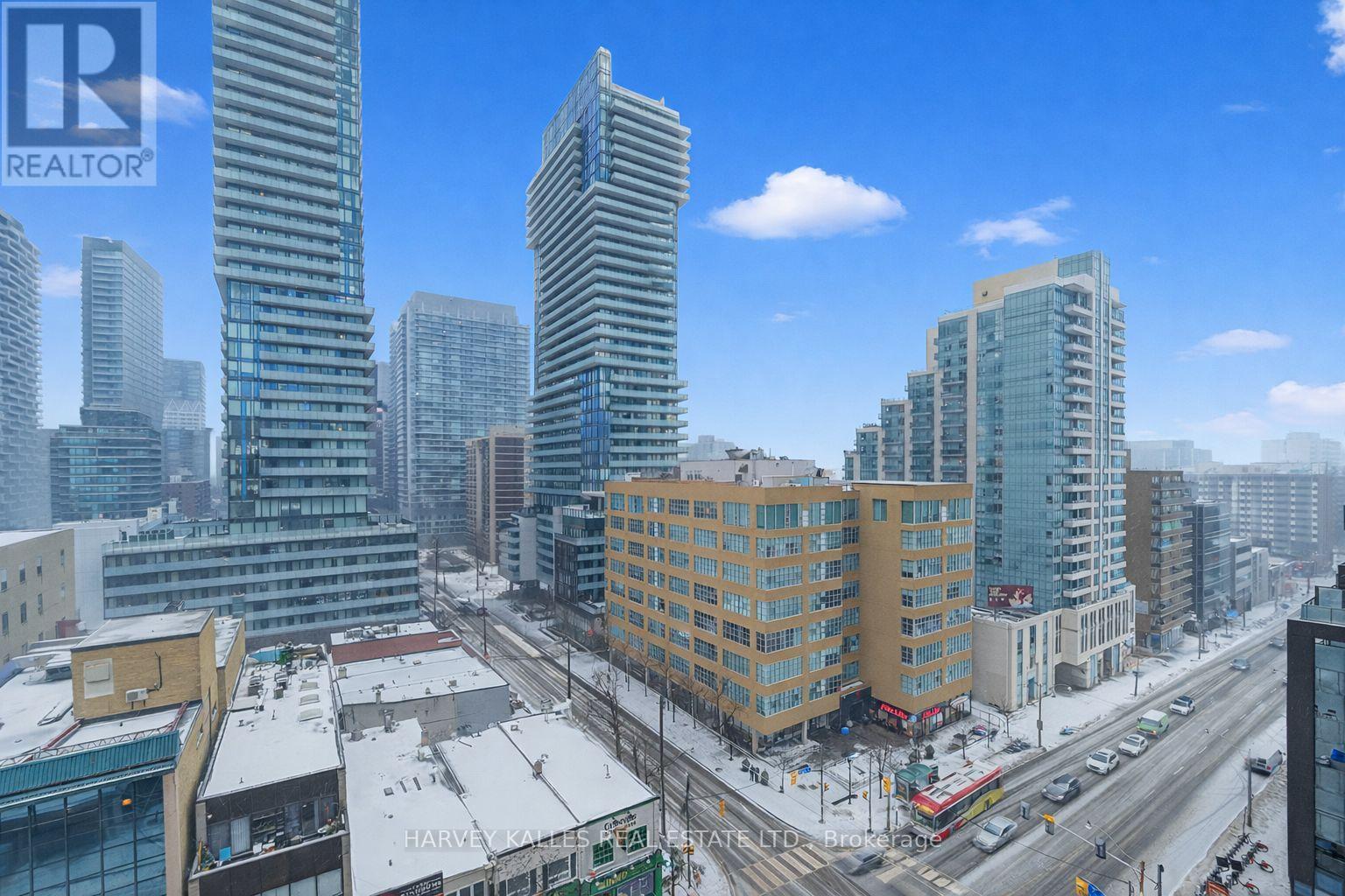 1203 - 123 EGLINTON AVENUE E