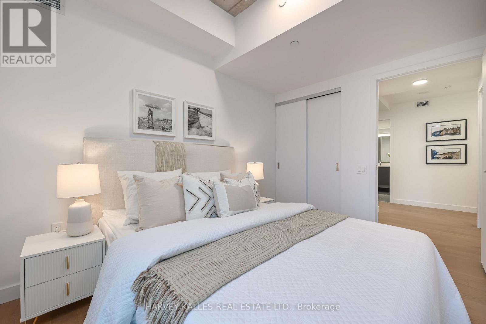 407 - 1720 BAYVIEW AVENUE