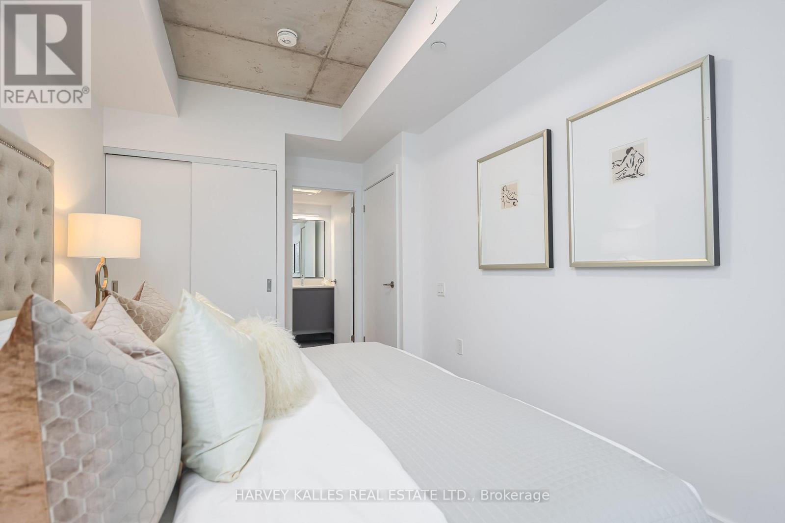 407 - 1720 BAYVIEW AVENUE