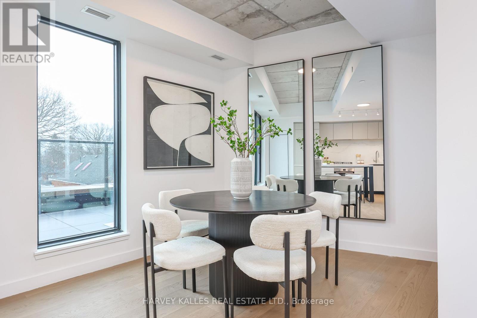 407 - 1720 BAYVIEW AVENUE