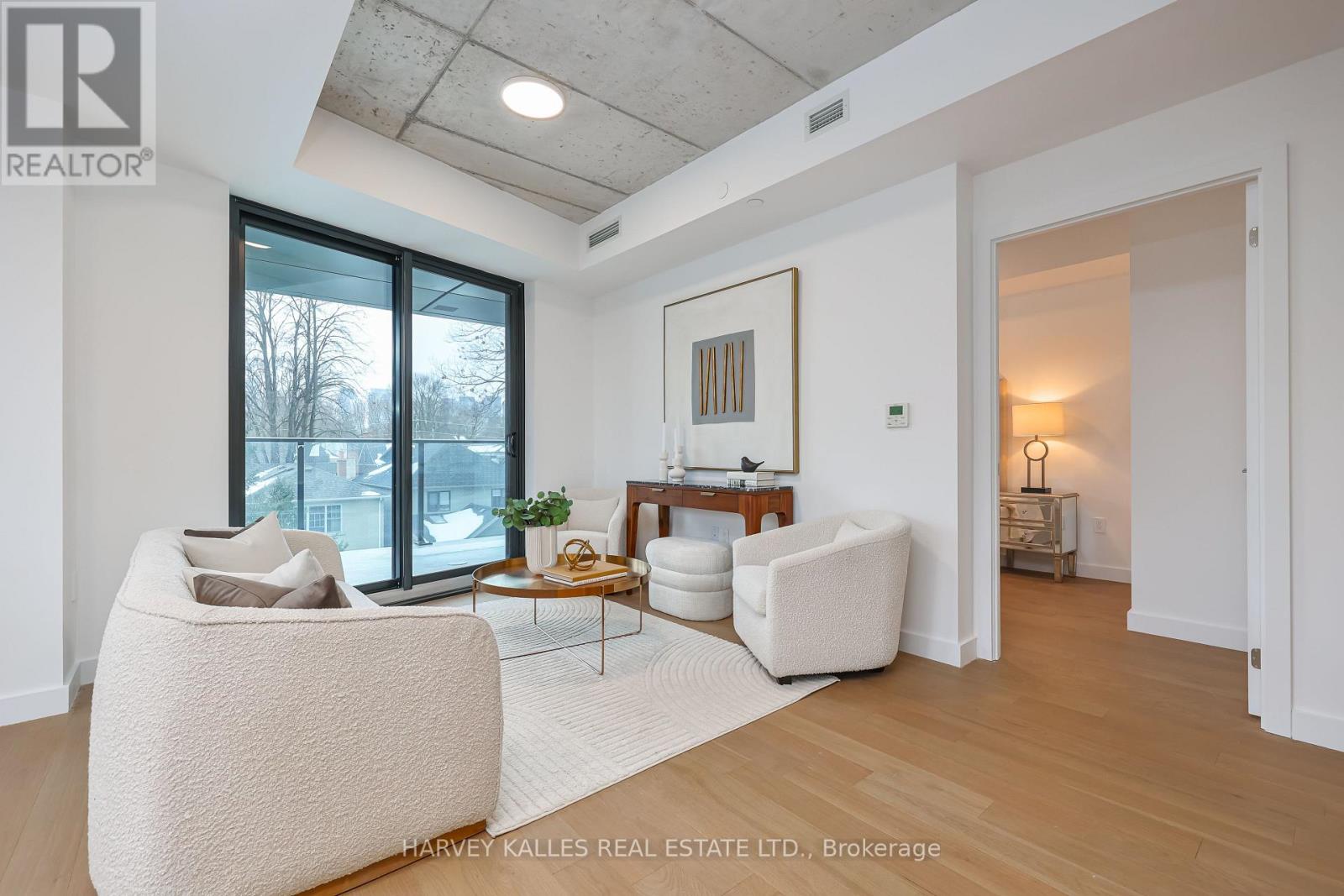 407 - 1720 BAYVIEW AVENUE