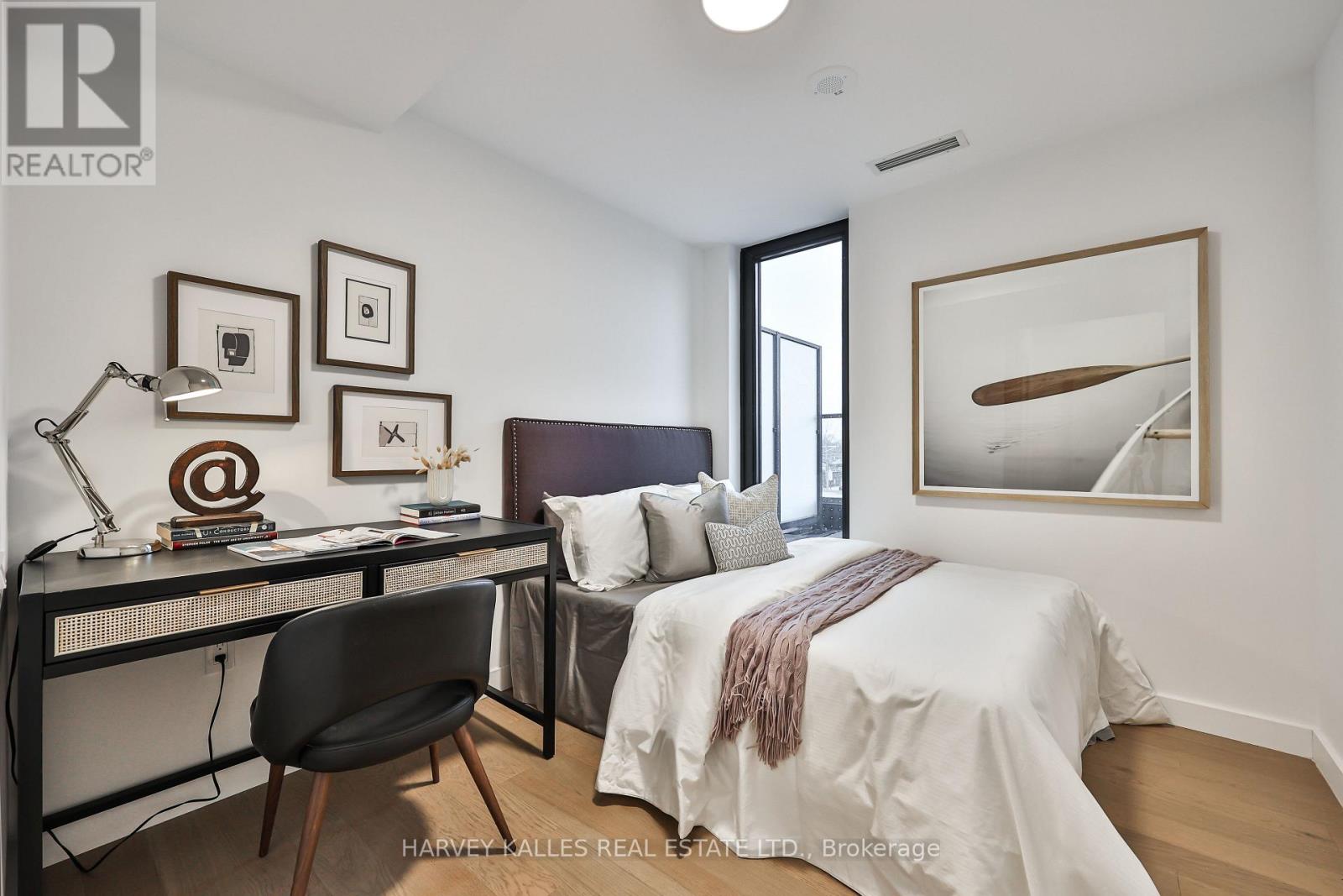 407 - 1720 BAYVIEW AVENUE