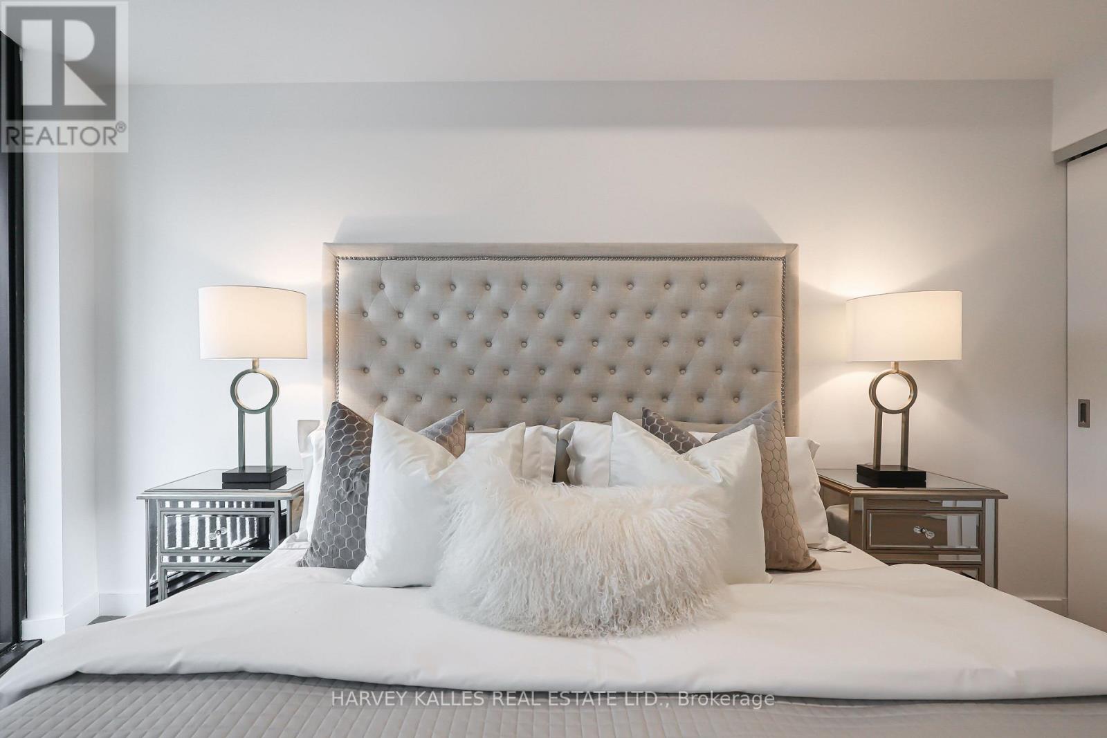 407 - 1720 BAYVIEW AVENUE